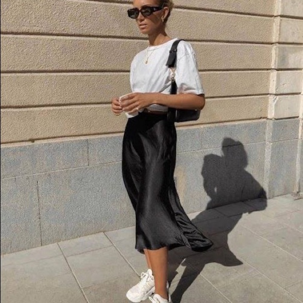 Satin midi skirt twirl a-line black